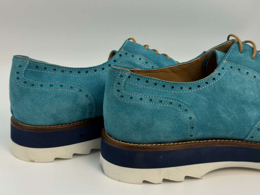 The Riviera Wingtip – Azure Edition